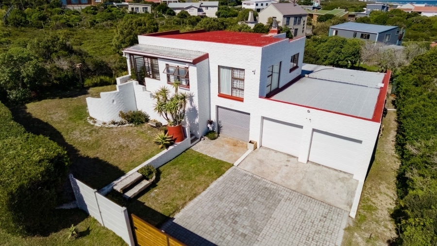 4 Bedroom Property for Sale in Pearly Beach Western Cape